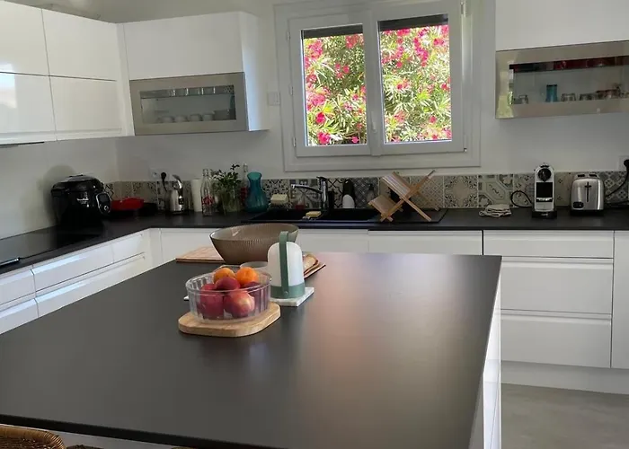 L 'evasion Saint-Cyprien (Pyrenees-Orientales)